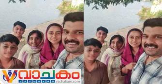<p>ഈദിൽ വാപ്പിച്ചിയുടെ ഓർമ്മകൾ; കലാഭവൻ നവാസിന്റെ മക്കളുടെ കുറിപ്പ് വൈറൽ</p>